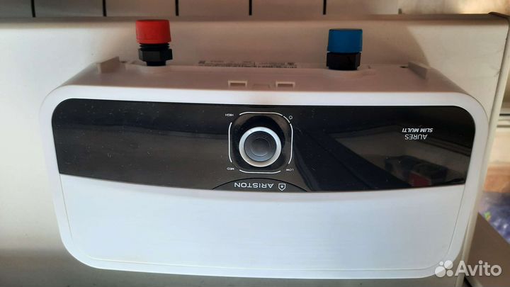 Водонагреватель проточный ariston