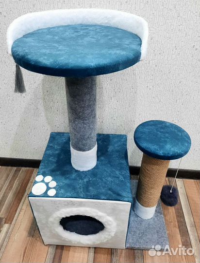 Домик для кошки с когтеточкой новый