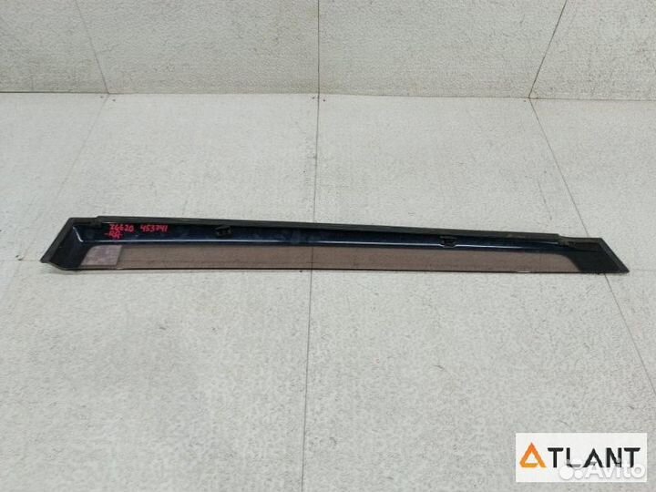 Ветровик задний правый toyota wish