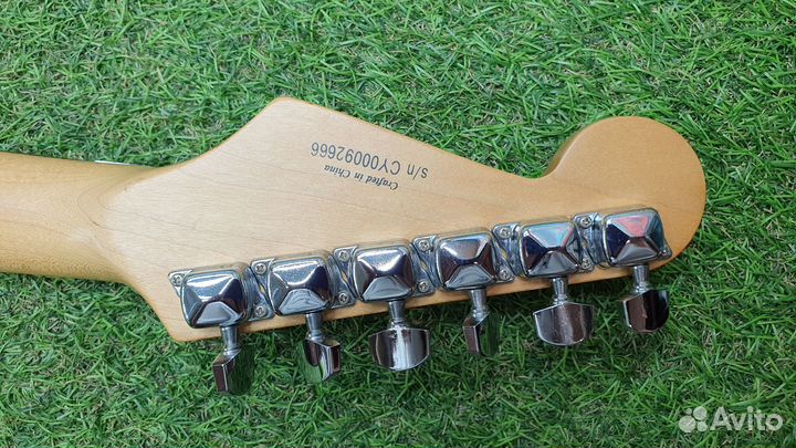 Электрогитара fender squier stratocaster