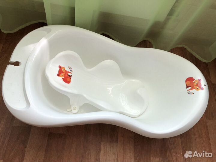Ванночка с горкой для купания