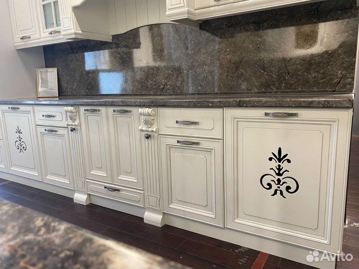 Кухонный гарнитур Кальяри Бьянки 33 (4,2м)