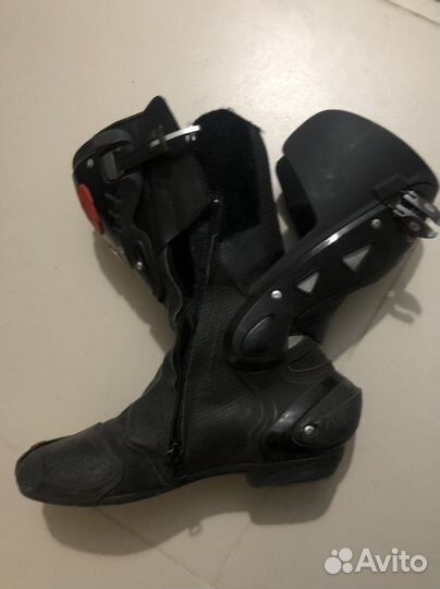 Мото экипировка, шлем, боты, перчатки