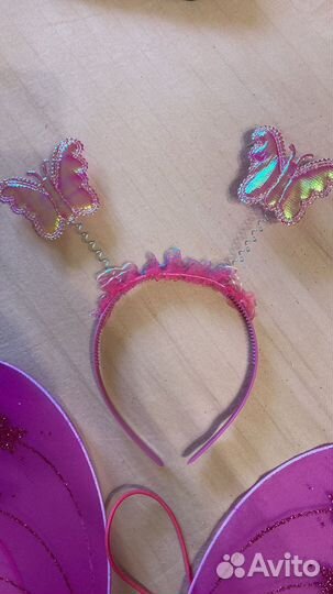 Заколка крылышки и палочка