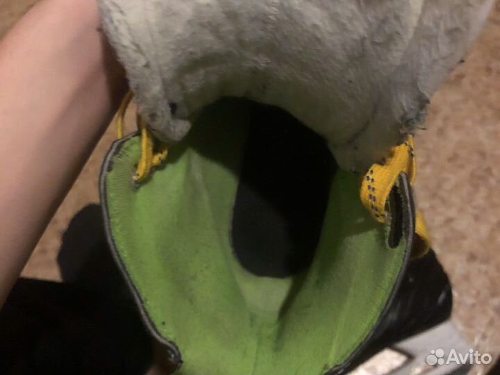 Коньки хоккейные