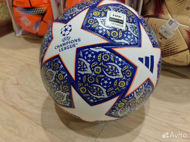 Оригинальные предтоповые мячи Adidas competition