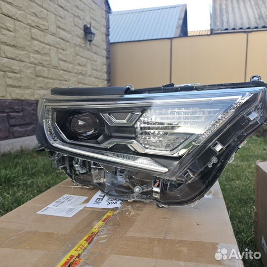 Фары Тойота Рав 4 full LED