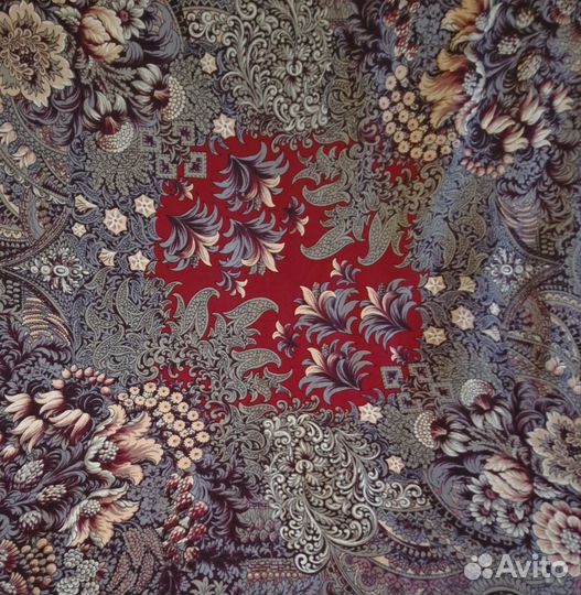 Павловопосадский шерстяной платок