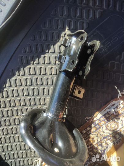 Стойки передние Киа Сид 2011