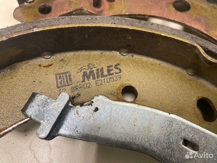 Колодки барабанные к-кт задние Volkswagen Polo