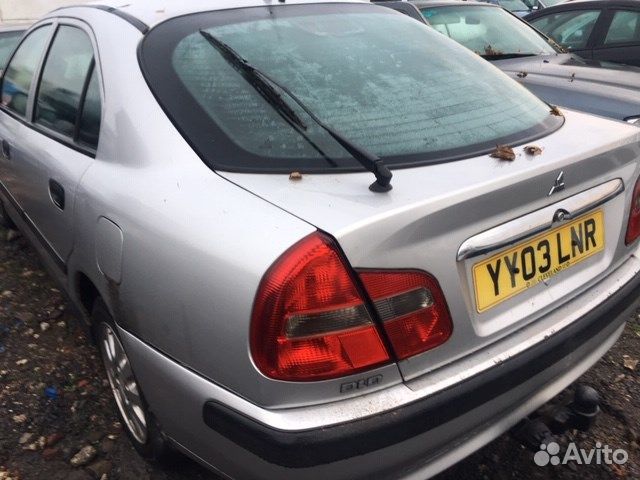 Разбор на запчасти Mitsubishi Carisma