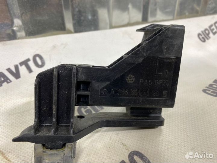 Кронштейн радиатора левый Mercedes-Benz C-Class