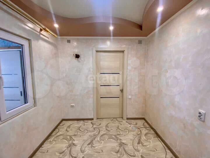 2-к. квартира, 43,9 м², 1/3 эт.