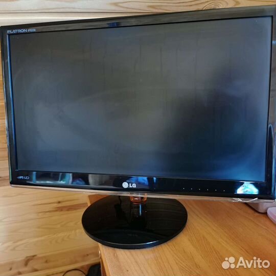 Монитор LG 24