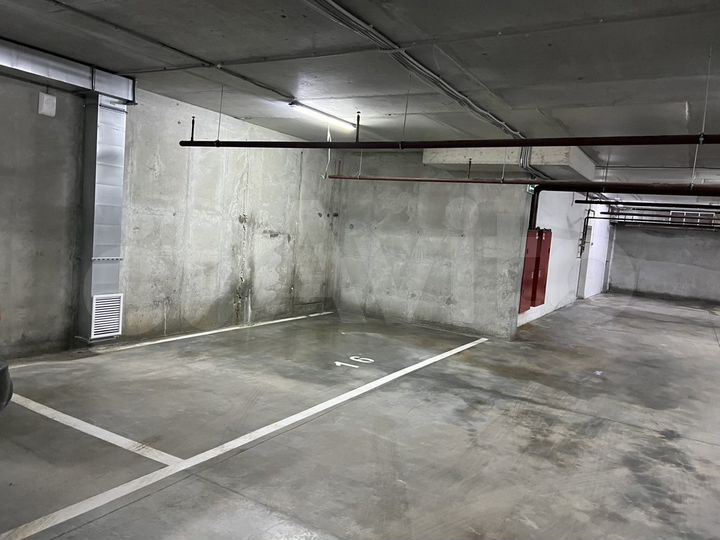 Машиноместо, 16 м²