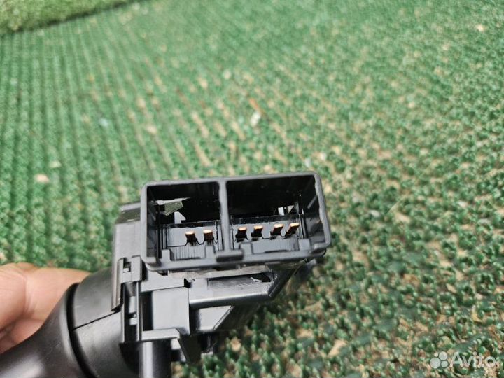 Переключатель стеклоочистителя Toyota Corolla E140