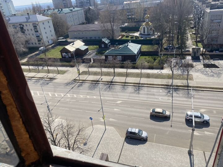 2-к. квартира, 43 м², 9/9 эт.