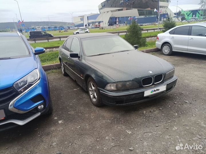 BMW 5 серия 2.5 AT, 2000, битый, 280 000 км