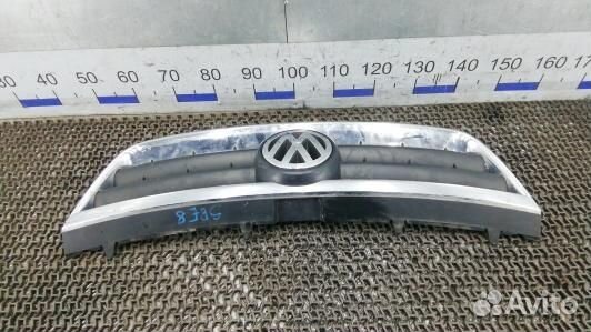 Решетка радиатора volkswagen touareg 7L (SBE08QF01