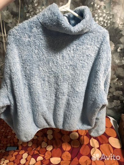Пушистая кофта женская L