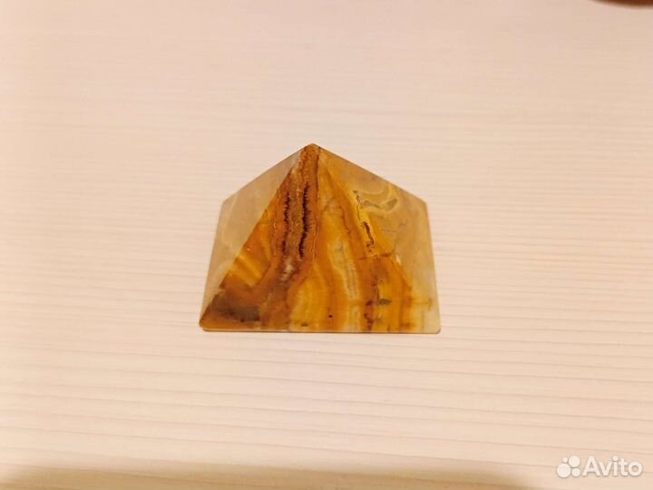 Пирамида оникс 40 мм