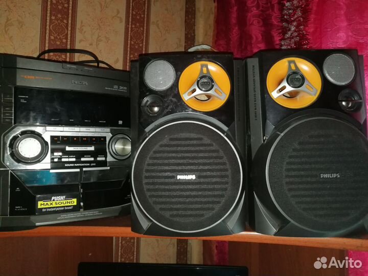 Музыкальный центр