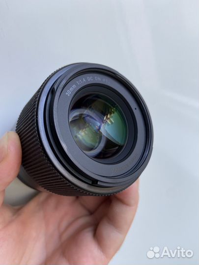 Объектив sigma 30mm f1.4 для Sony
