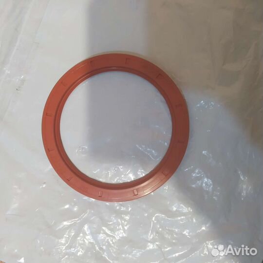 Сальник коленвала задний