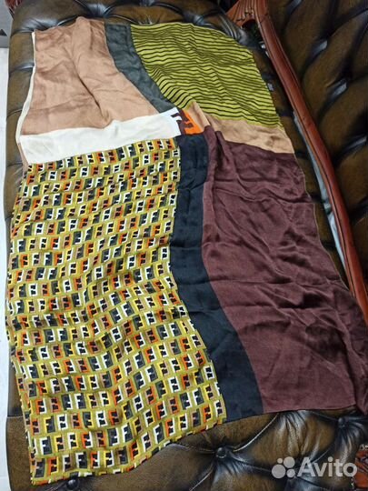 Палантины шелковые fendi и etro италия