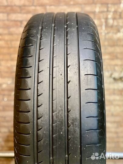 Yokohama Advan Sport V105 235/55 R20