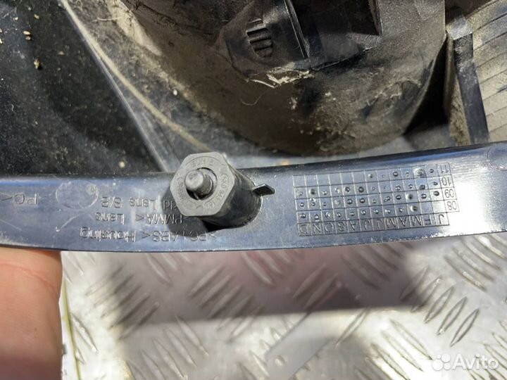 Б/У Фонарь задний наружный левый#001