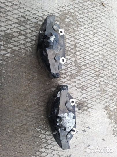 Суппорт передний Bmw 640D F06 gran coupe