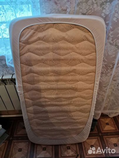 Матрасик в детскую кроватку