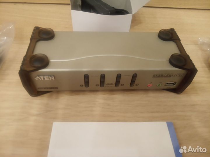 Aten KVM переключатель