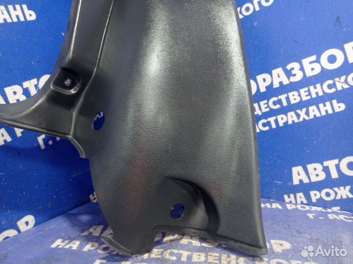 Обшивка задней стойки Chevrolet Lanos седан 2005