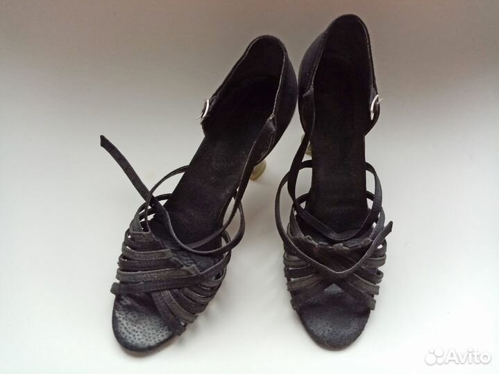 Танцевальная обувь женская: туфли для латины