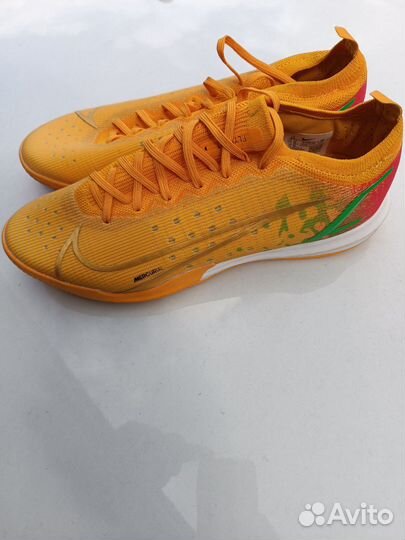 Футзалки nike