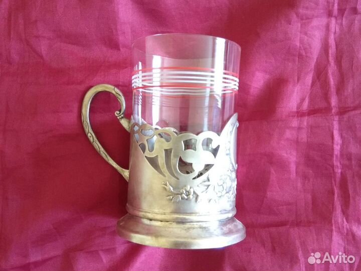 Подстаканники Кремль и Урожай, + стаканы