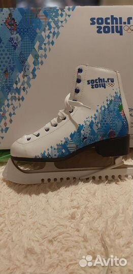 Коньки фигурные женские