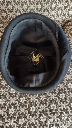 Женская шляпа фетровая