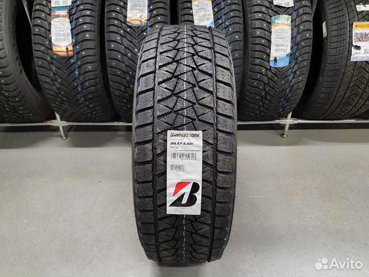 Bridgestone Blizzak DM-V2 225/65 R17