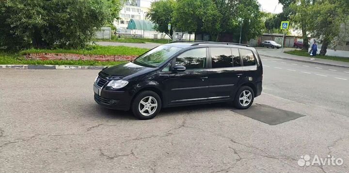 Volkswagen Touran 1.6 МТ, 2009, 118 000 км