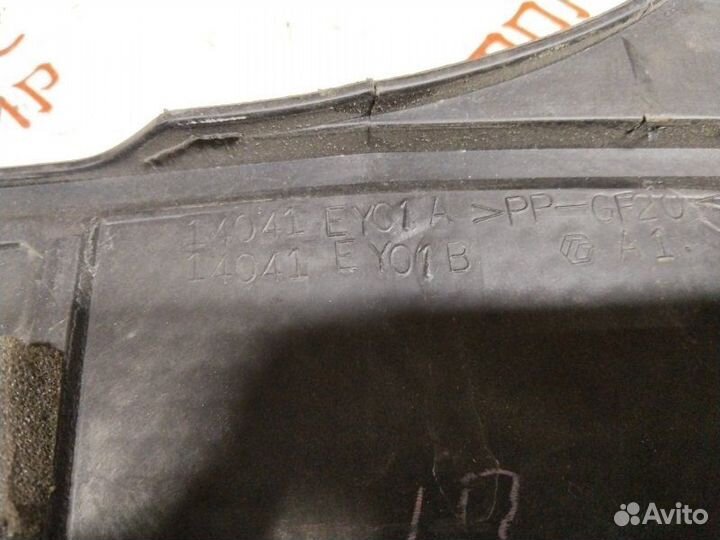 Декоративная крышка двигателя Nissan Fuga KNY51