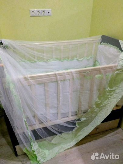 Бортики и балдахин