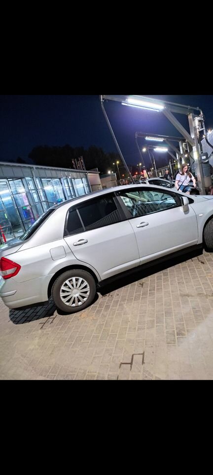 Nissan Tiida: фото владельца