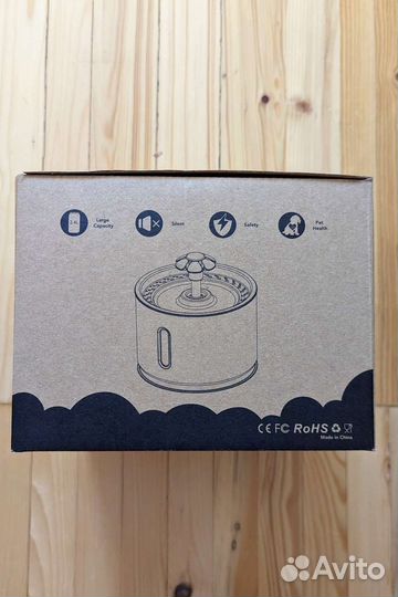 Фонтан-поилка для кошек и собак