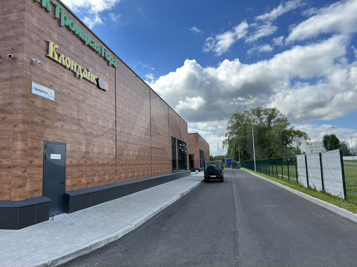 Здание, 100 м²