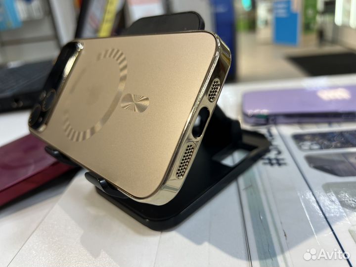 Чехол для iPhone 13 с magsafe много
