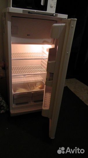 Продам холодильник