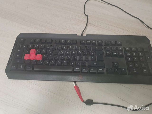 Игровая клавиатура bloody Q100